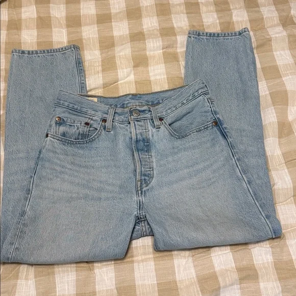 Levi’s 501 Light Blue Denim Jeans size 26 x 26 - Picture 2 of 7